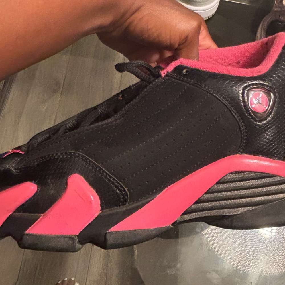 Jordan 14 black pink snakeskin . Used ; Worn size 6.5
